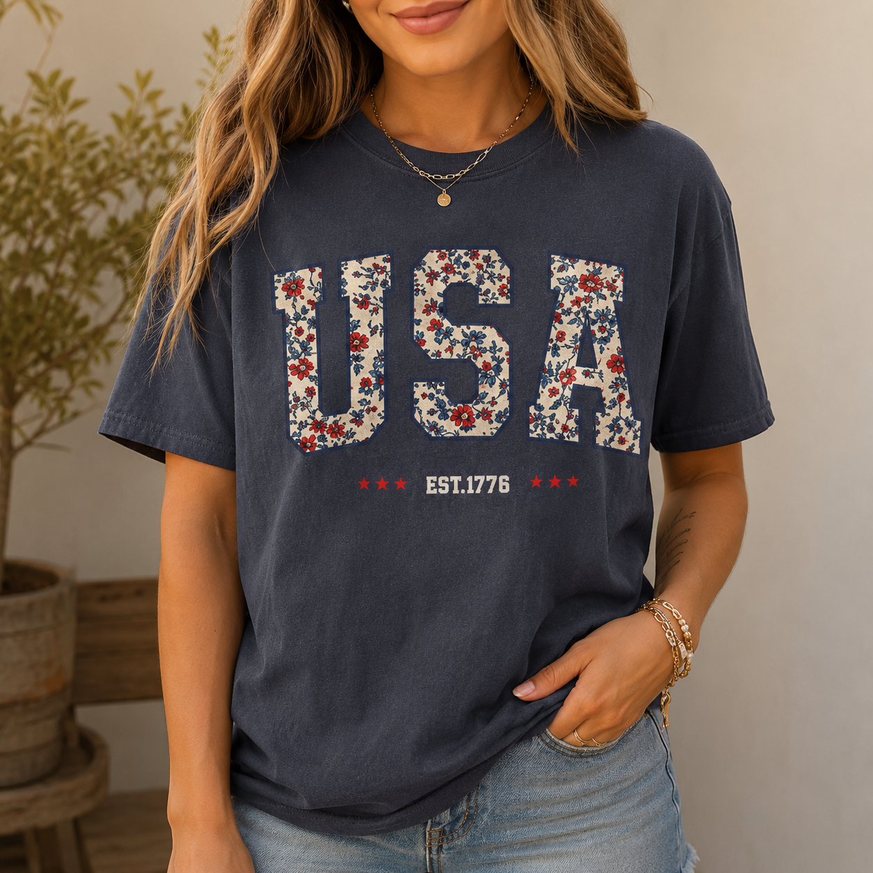 Floral USA Graphic Tee, Vintage Americana Comfort Colors Shirt, Retro Patriotic EST.1776
